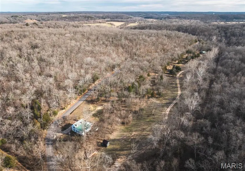 000 Birds Nest RD, Cuba, MO 65453