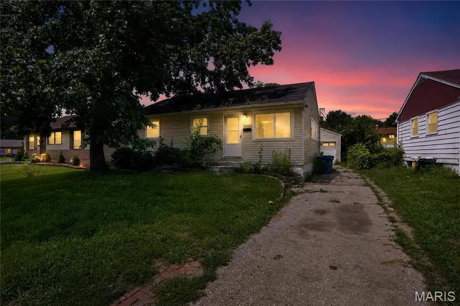 10507 Renfrew DR, St Louis, MO 63137