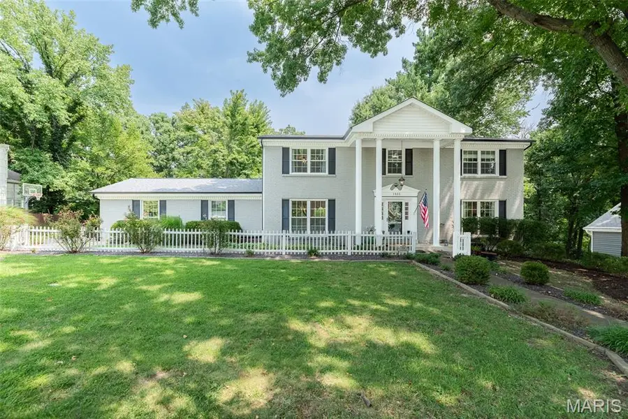 1526 Candish LN, Chesterfield, MO 63017
