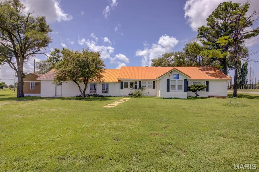 34963 State Highway 25, Clarkton, MO 63837