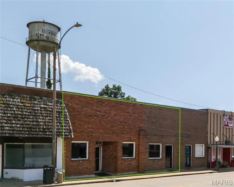 110 E Main AVE, Bernie, MO 63822