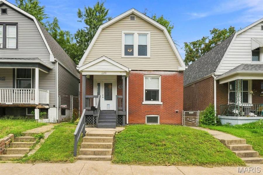4453 Wilcox AVE, St Louis, MO 63116