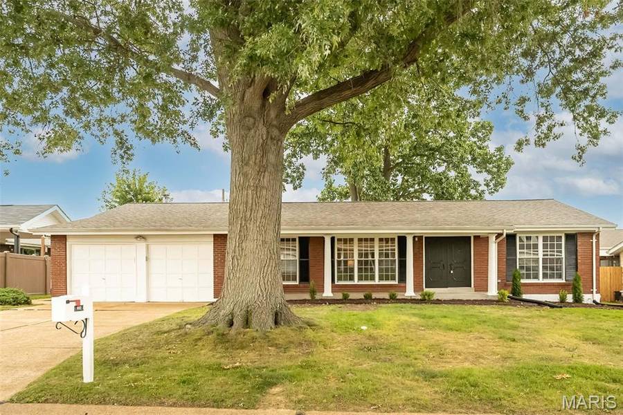 4112 Chasewood DR, Unincorporated, MO 63128