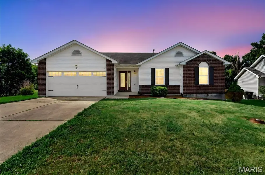 36 Colton Jesse DR, Winfield, MO 63389