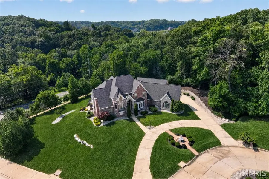 5 Kehrs Mill Glen CT, Clarkson Valley, MO 63005