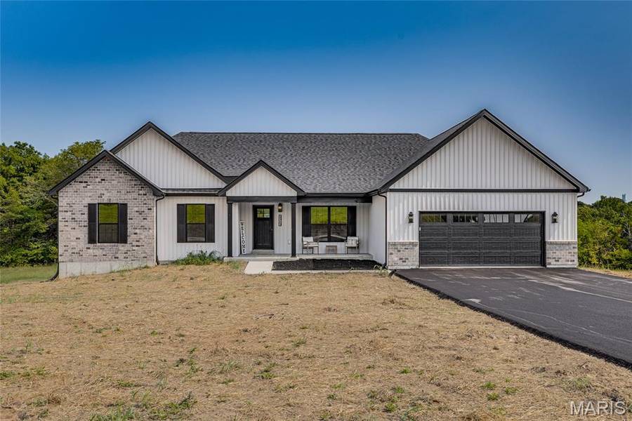 4313 Whispering Woods RD, Farmington, MO 63640
