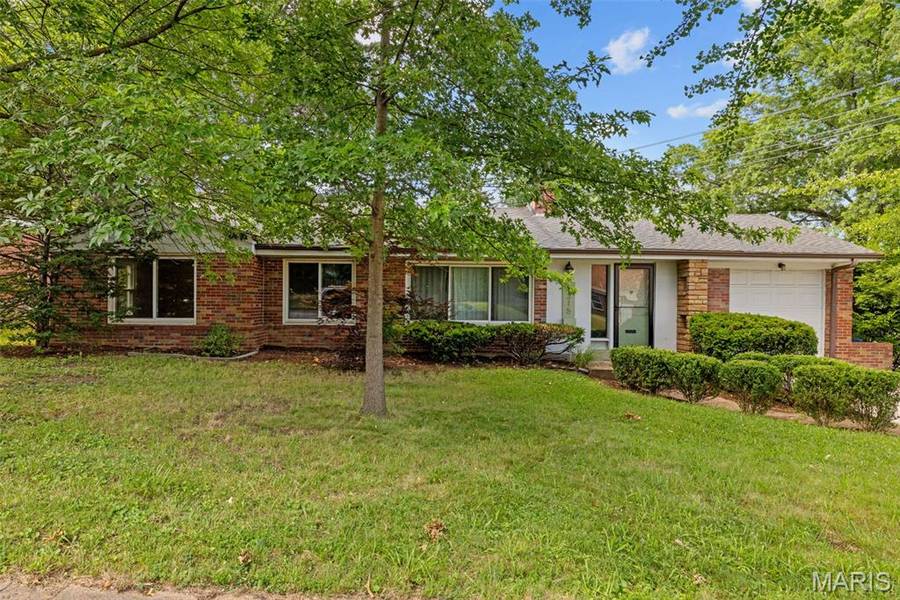 7315 Ahern AVE, University City, MO 63130