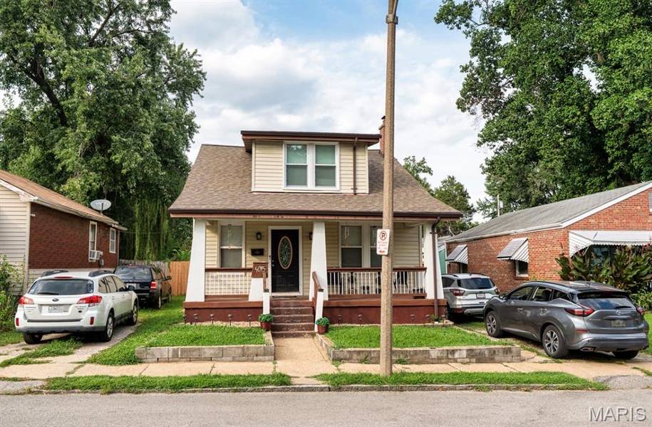 4015 Eichelberger ST, St Louis, MO 63116