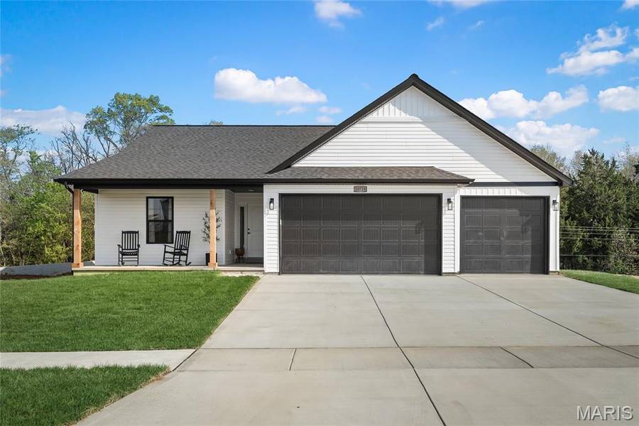 10717 Trenton LN #TBB, Foristell, MO 63348