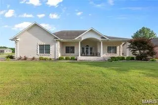 915 Plantation BLVD, Sikeston, MO 63801