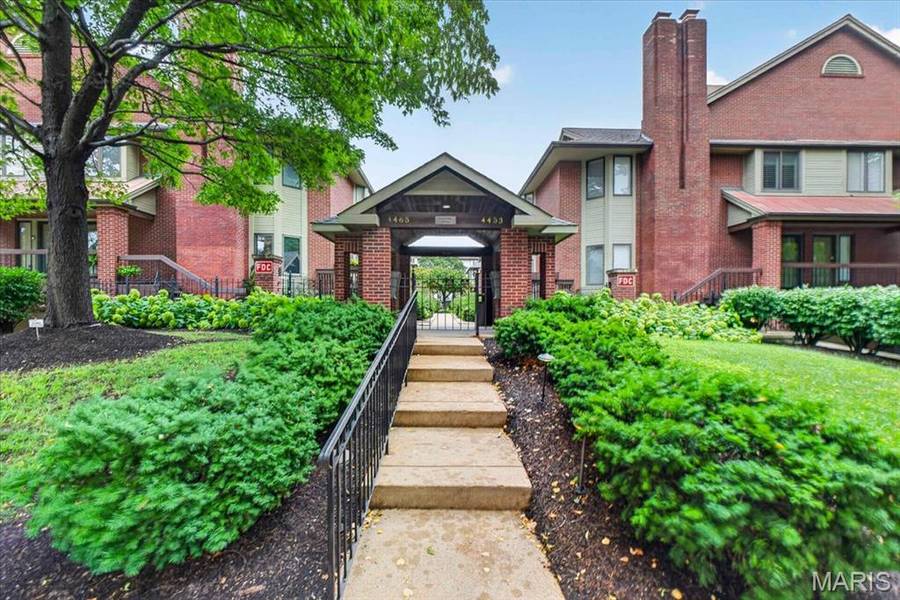 4465 W Pine BLVD #19, St Louis, MO 63108