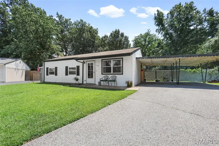 216 Drewel CT, Eureka, MO 63025