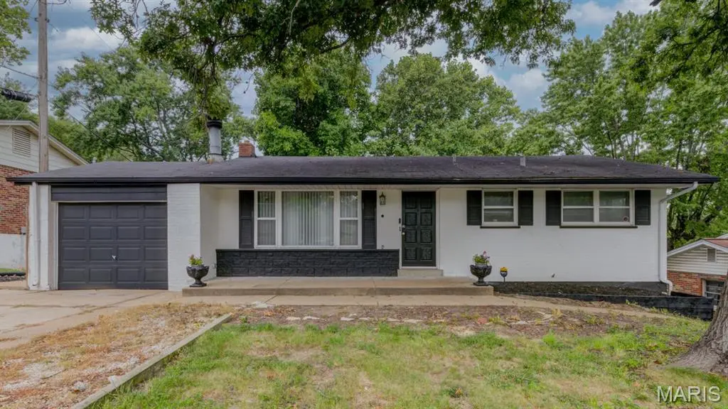 2239 Entity AVE, St Louis, MO 63114