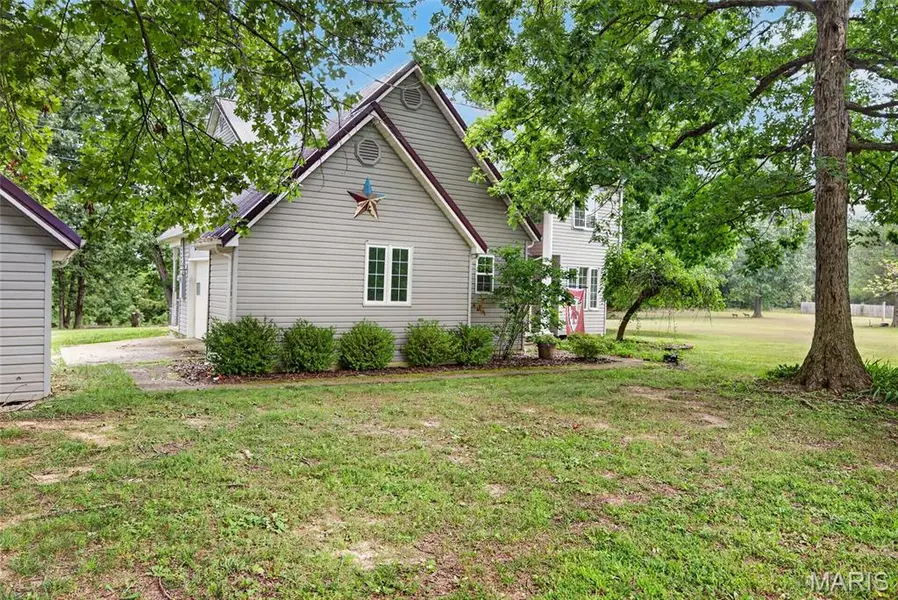 26150 Rambling LN, Richland, MO 65556
