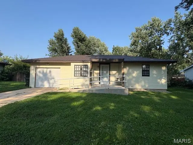 211 Belmont DR, Rolla, MO 65401