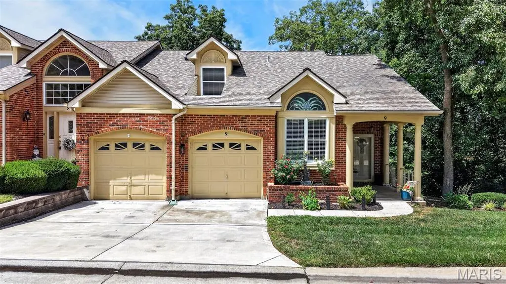 9 Lockhaven CT #9, Lake St Louis, MO 63367