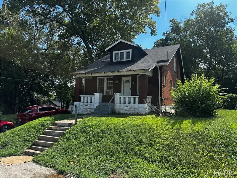 1216 Verl PL, St Louis, MO 63133
