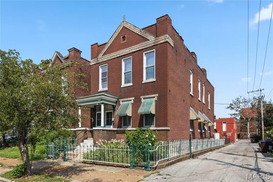 4140 Oregon AVE, St Louis, MO 63118