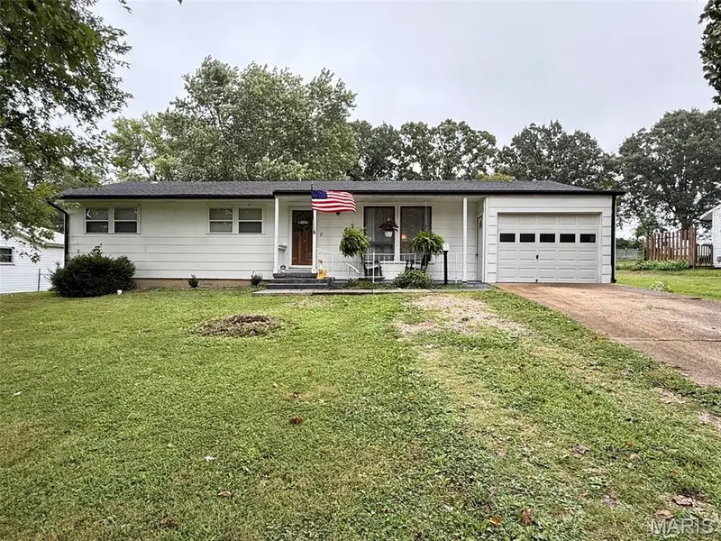 432 East ST, Sullivan, MO 63080