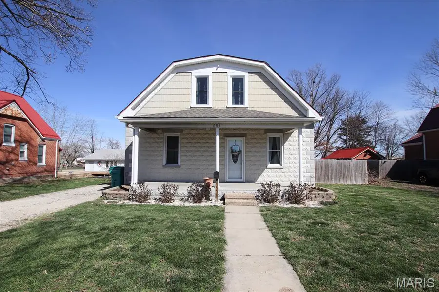 209 W Madison AVE, Owensville, MO 65066