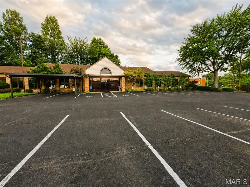3840 McKelvey RD #31, Bridgeton, MO 63044