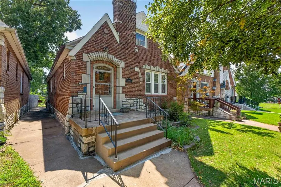 3758 Taft AVE, St Louis, MO 63116