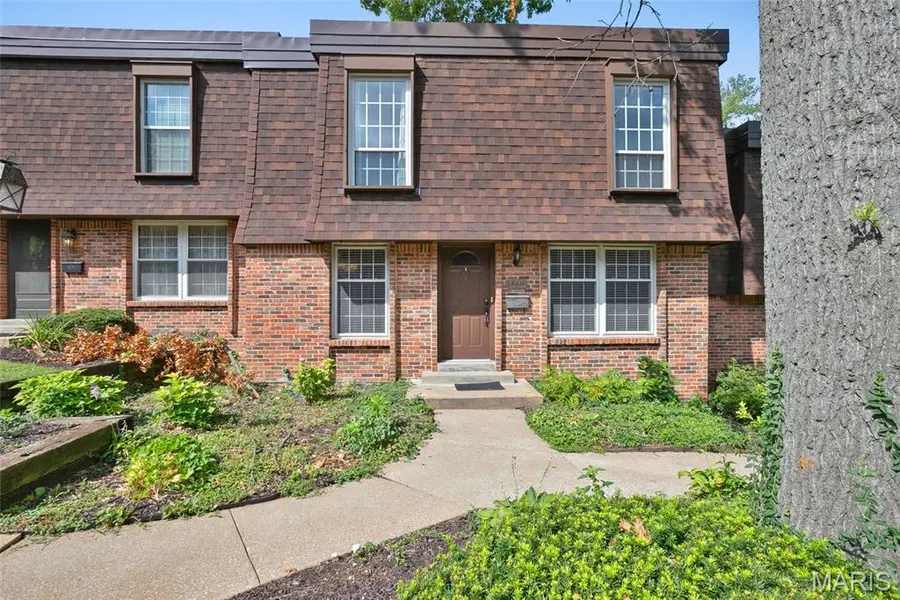 13511 Coliseum DR, Chesterfield, MO 63017