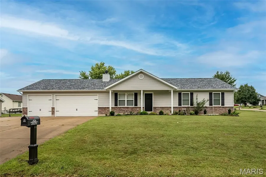 301 Excalibur BLVD, Troy, MO 63379