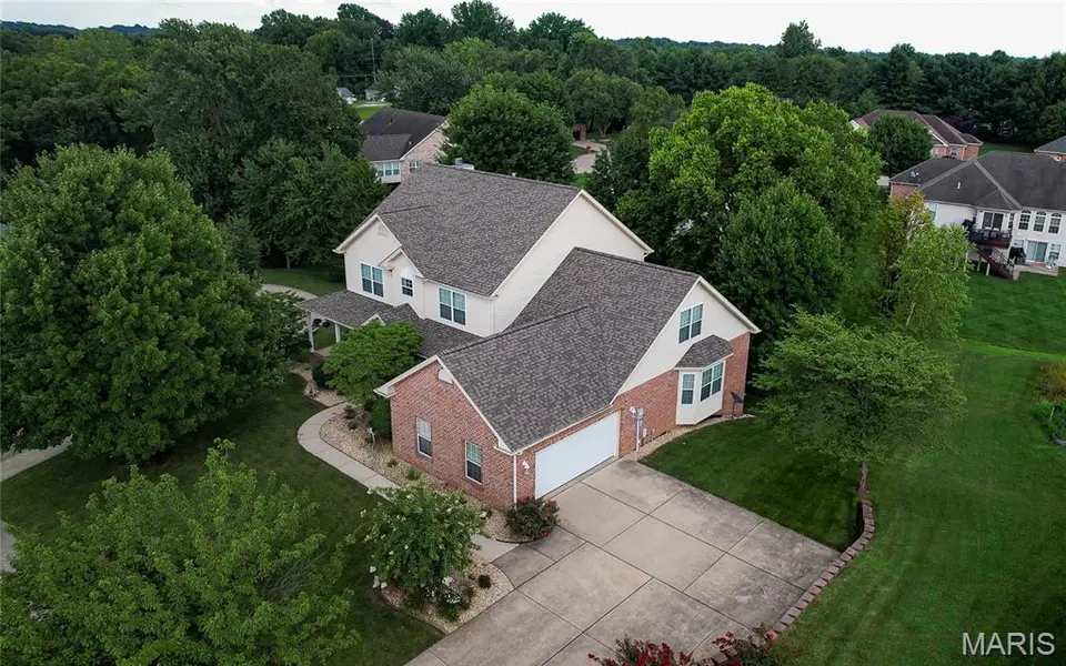 1524 Caleb CT, Swansea, IL 62226