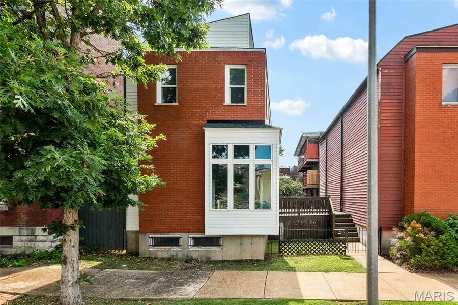 1720 S 13th ST, St Louis, MO 63104