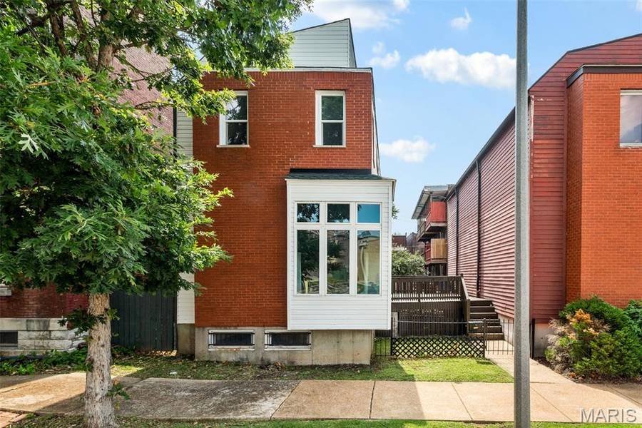 1720 S 13th ST, St Louis, MO 63104