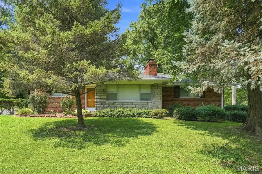 1329 Coburg Lands DR, Bellefontaine Nghbrs, MO 63137