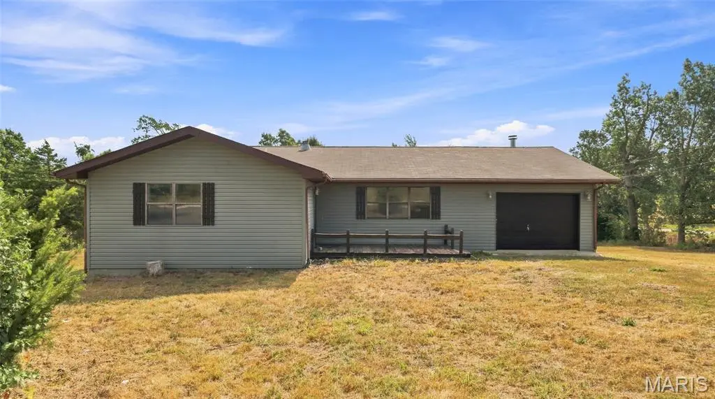 13906 Elm DR, Plato, MO 65552