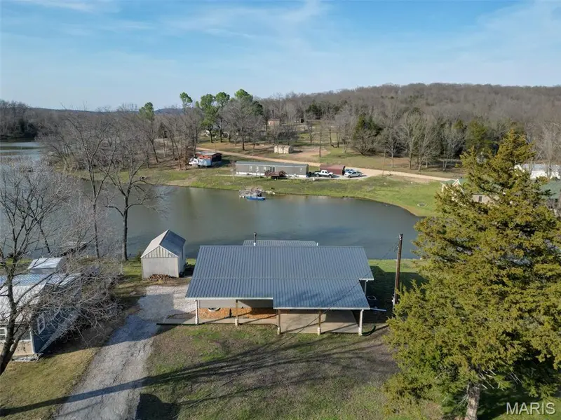 1387 Hartshorn RD, Hermann, MO 65041