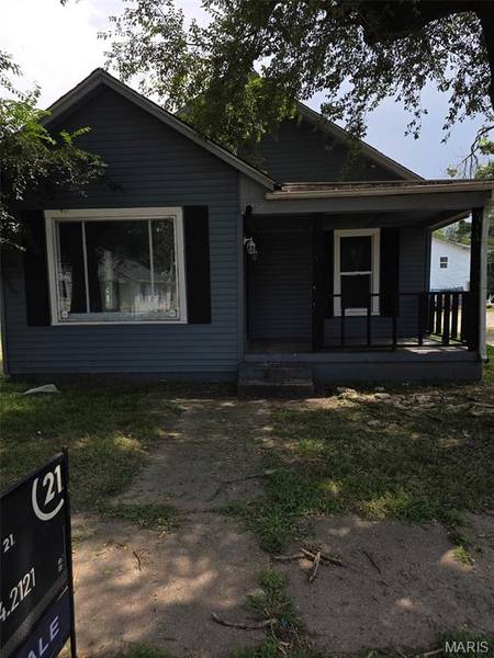 733 Matthews AVE, Sikeston, MO 63801