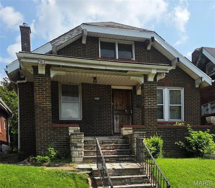 4705 Kossuth AVE, St Louis, MO 63115