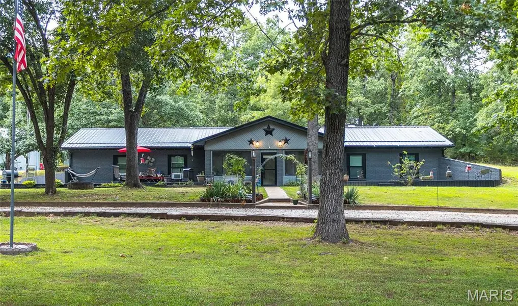 15801 Hargrove RD, St Robert, MO 65584