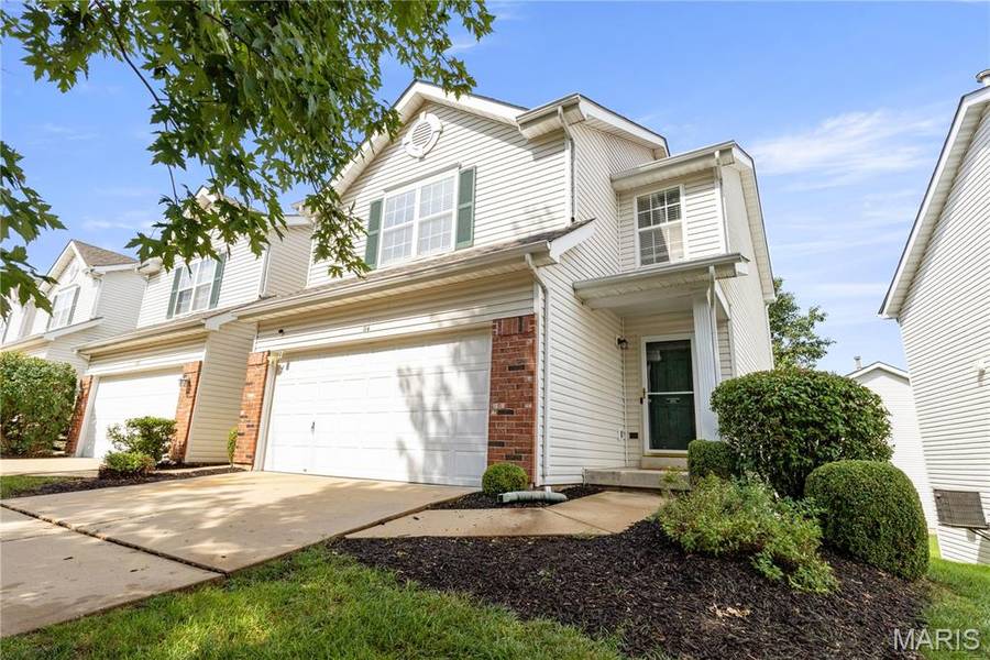 114 Waterside Crossing DR, St Peters, MO 63376