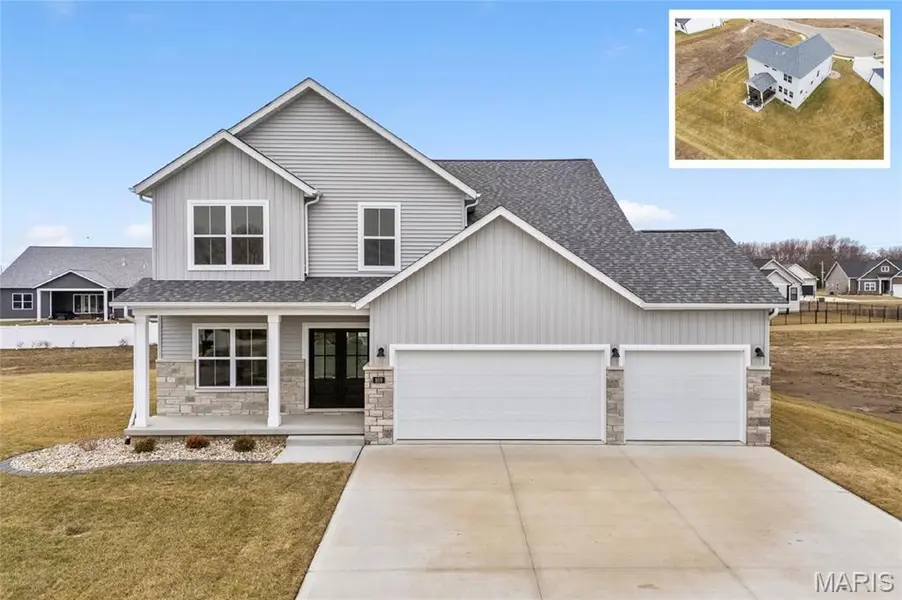 809 Golden Bell LN, O'fallon, IL 62269