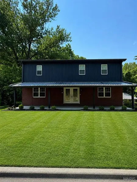 1008 Winslow RD, Belleville, IL 62223
