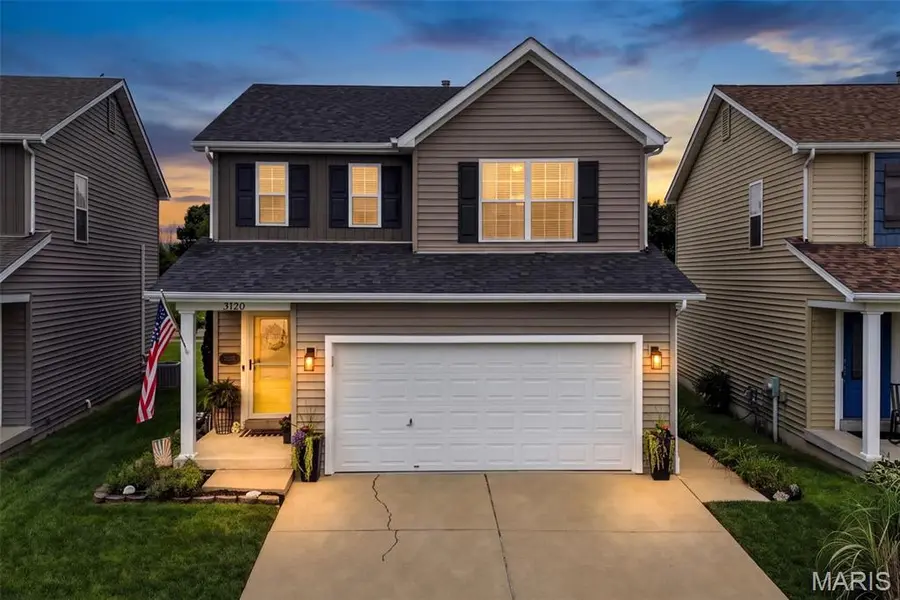 3120 Bentwater PL, St Charles, MO 63301
