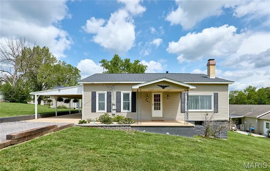361 E 3rd ST, Moscow Mills, MO 63362