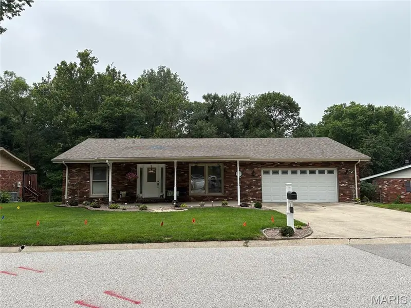 344 Sherwood DR, Glen Carbon, IL 62034