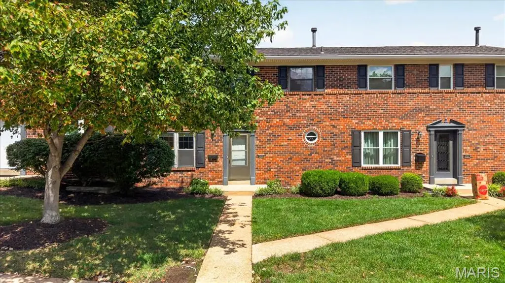 1162 Cantina DR, St Louis, MO 63141