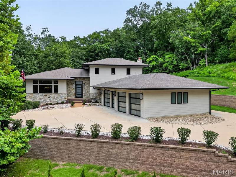 19256 Saint Albans Forest LN, Wildwood, MO 63038