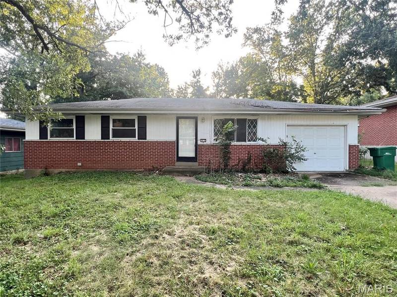 10133 Maraldo PL, St Louis, MO 63137
