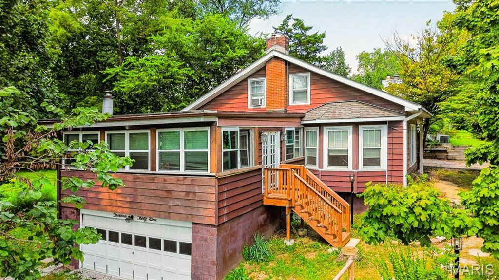 1439 Grant RD, St Louis, MO 63119