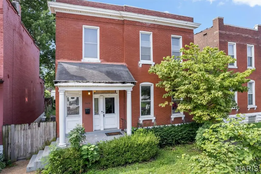 3432 Chippewa ST, St Louis, MO 63118