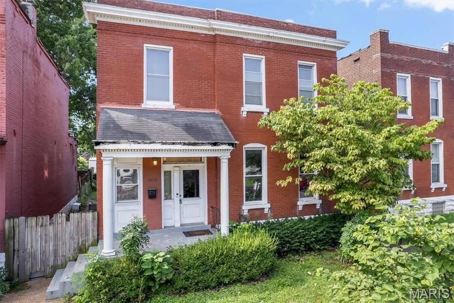 3432 Chippewa ST, St Louis, MO 63118