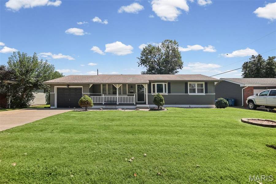 321 S Walnut ST, Bethalto, IL 62010